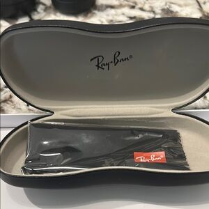 Ray-Ban Black and Cream Eyeglass Case